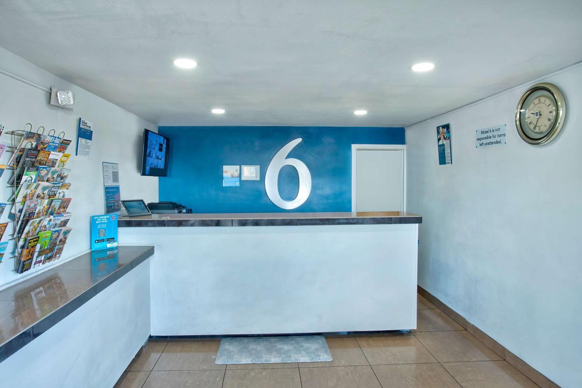 Motel 6 Tucson, Az - East Williams Center Exterior photo